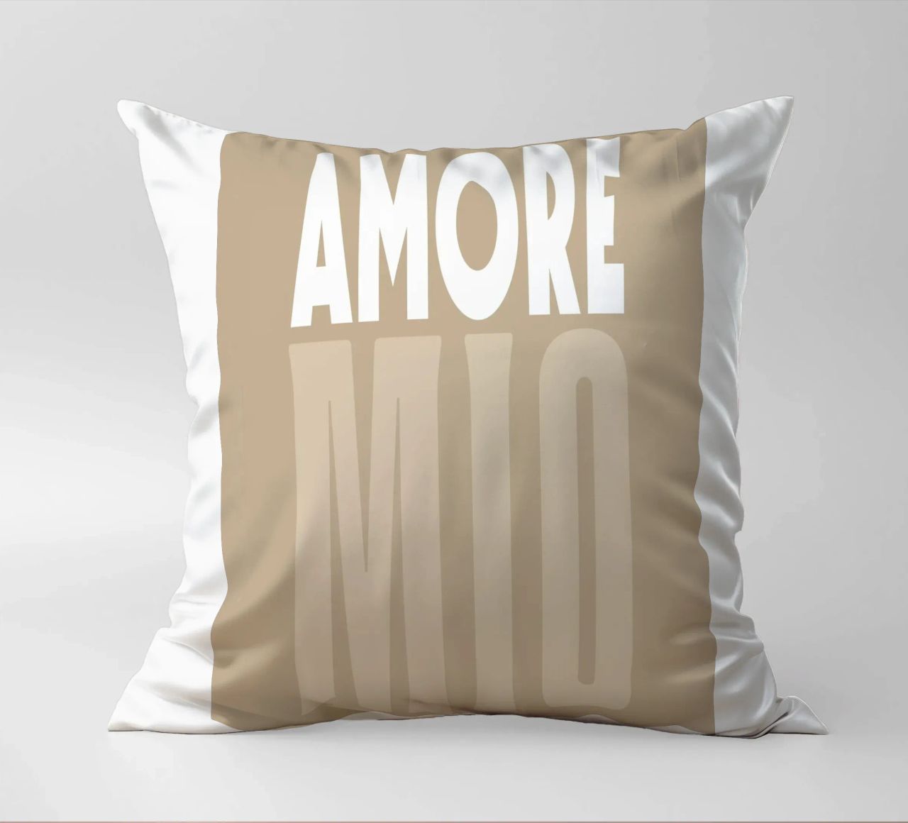 Amore Mio, Boho Sommer-Pop cuscino da Carinaprint