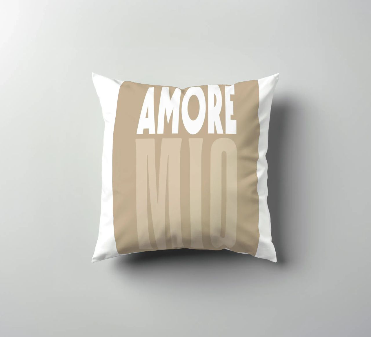 Amore Mio, Boho Sommer-Pop cuscino da Carinaprint