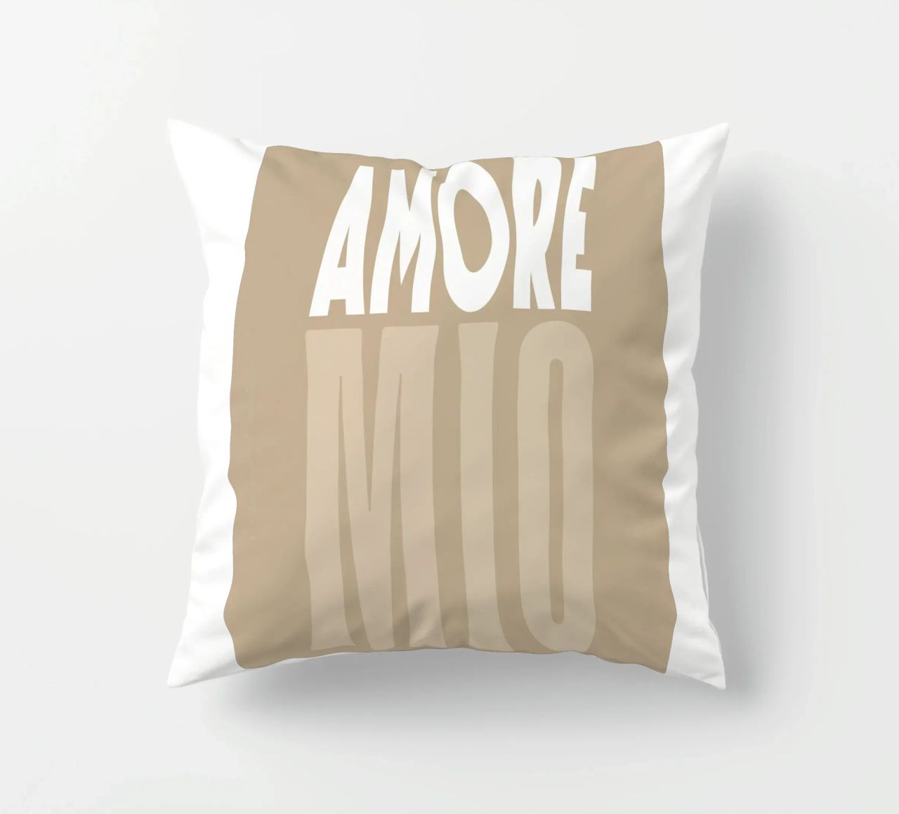 Amore Mio, Boho Sommer-Pop cuscino da Carinaprint