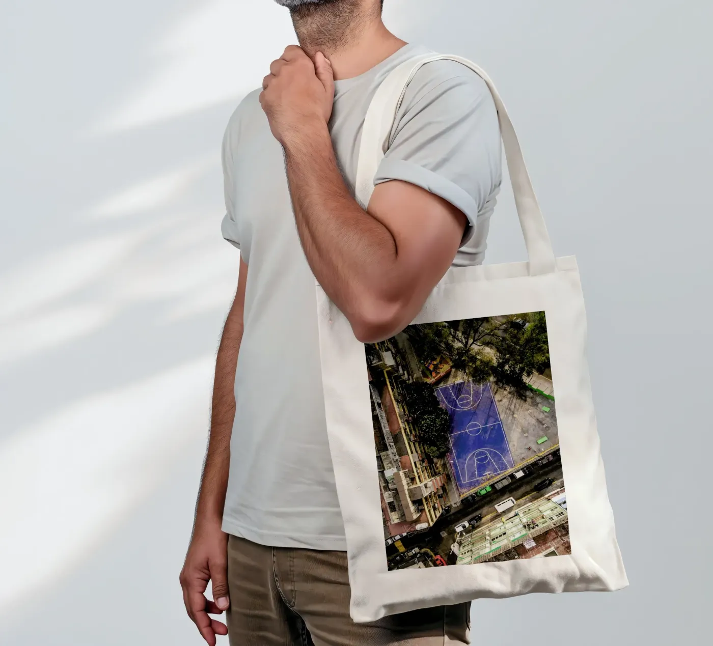 Triangle tote bag by ROBERTO H