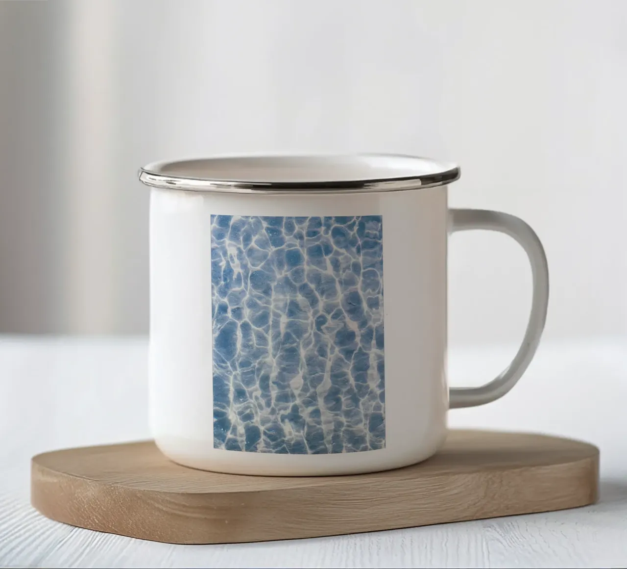 Ripples tazza in smalto da Victoria Frost