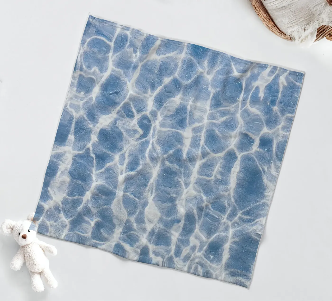 Ripples Fleecedecke von Victoria Frost