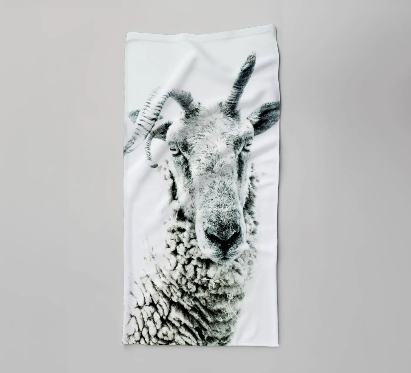 Sheep Handtuch von Victoria Frost