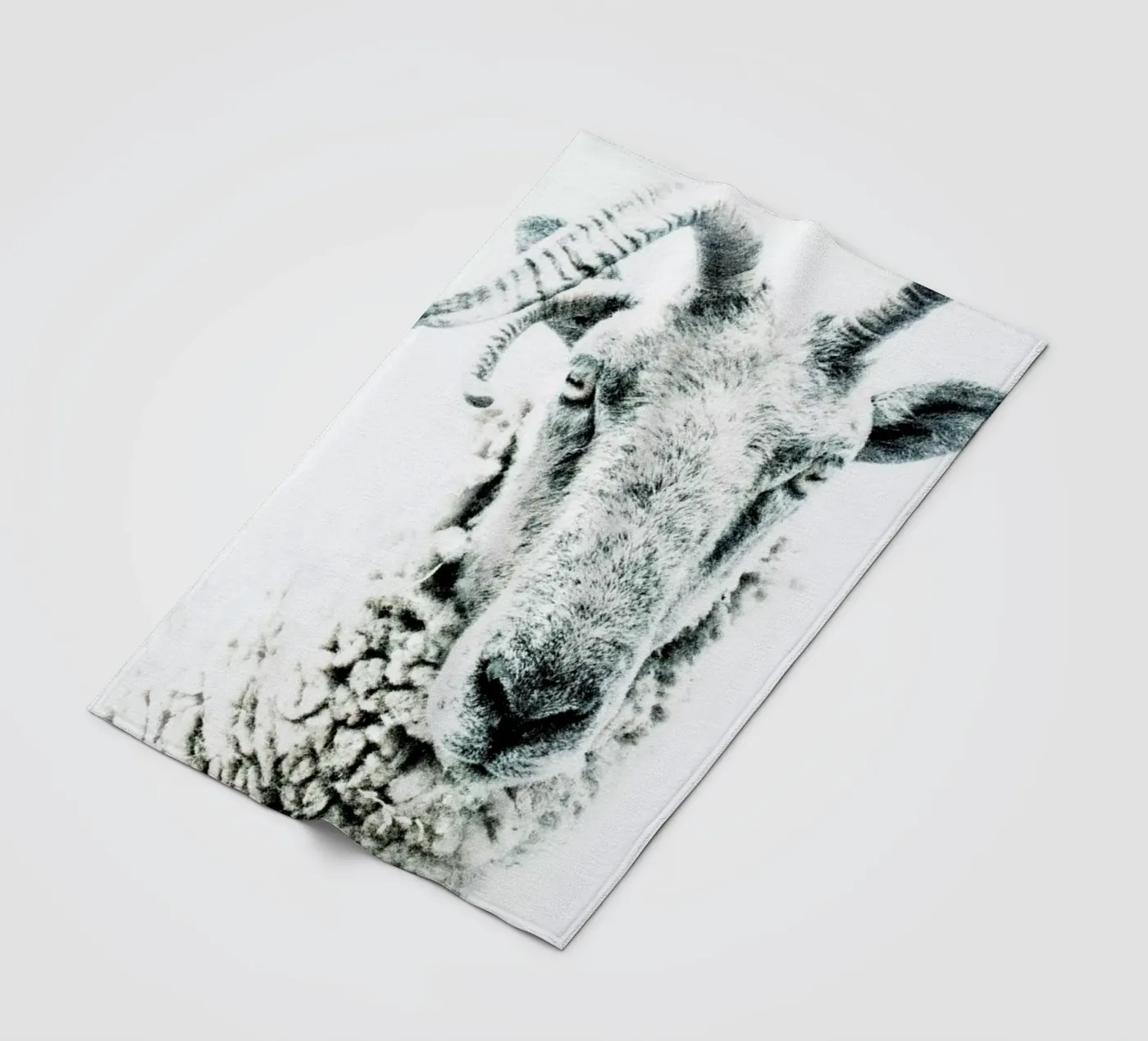 Sheep coperta in pile da Victoria Frost