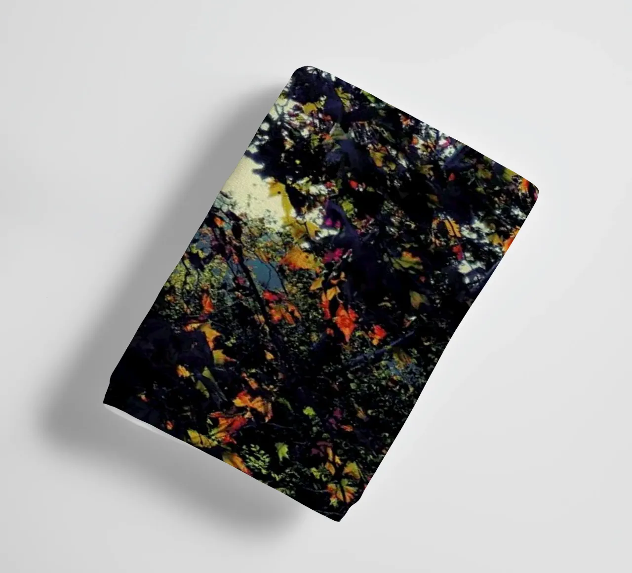 Autumn Language towel by Angelo Cerantola