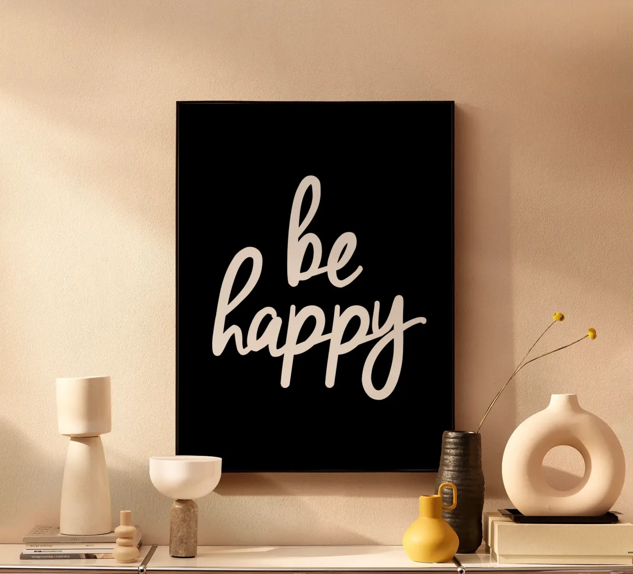Be Happy Design tipografico minimalista in bianco e nero plexiglass da THE MOTIVATED TYPE