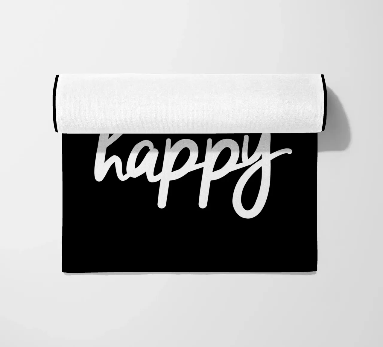 Be Happy Design tipografico minimalista in bianco e nero telo mare da THE MOTIVATED TYPE