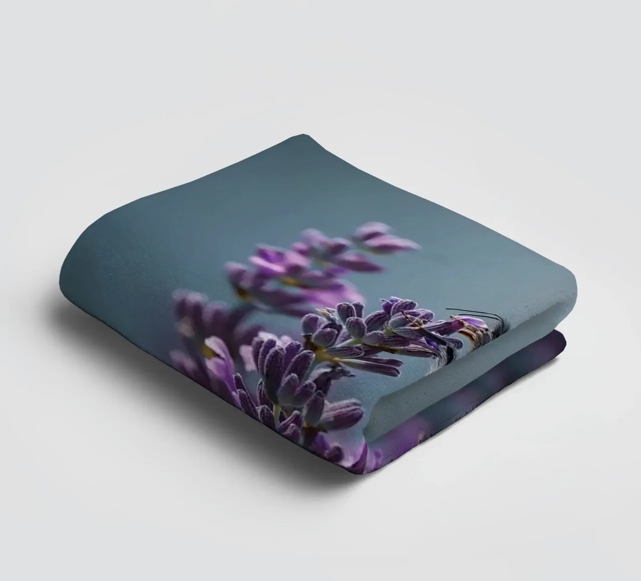 Bumblebee towel by Tom's Wildlife