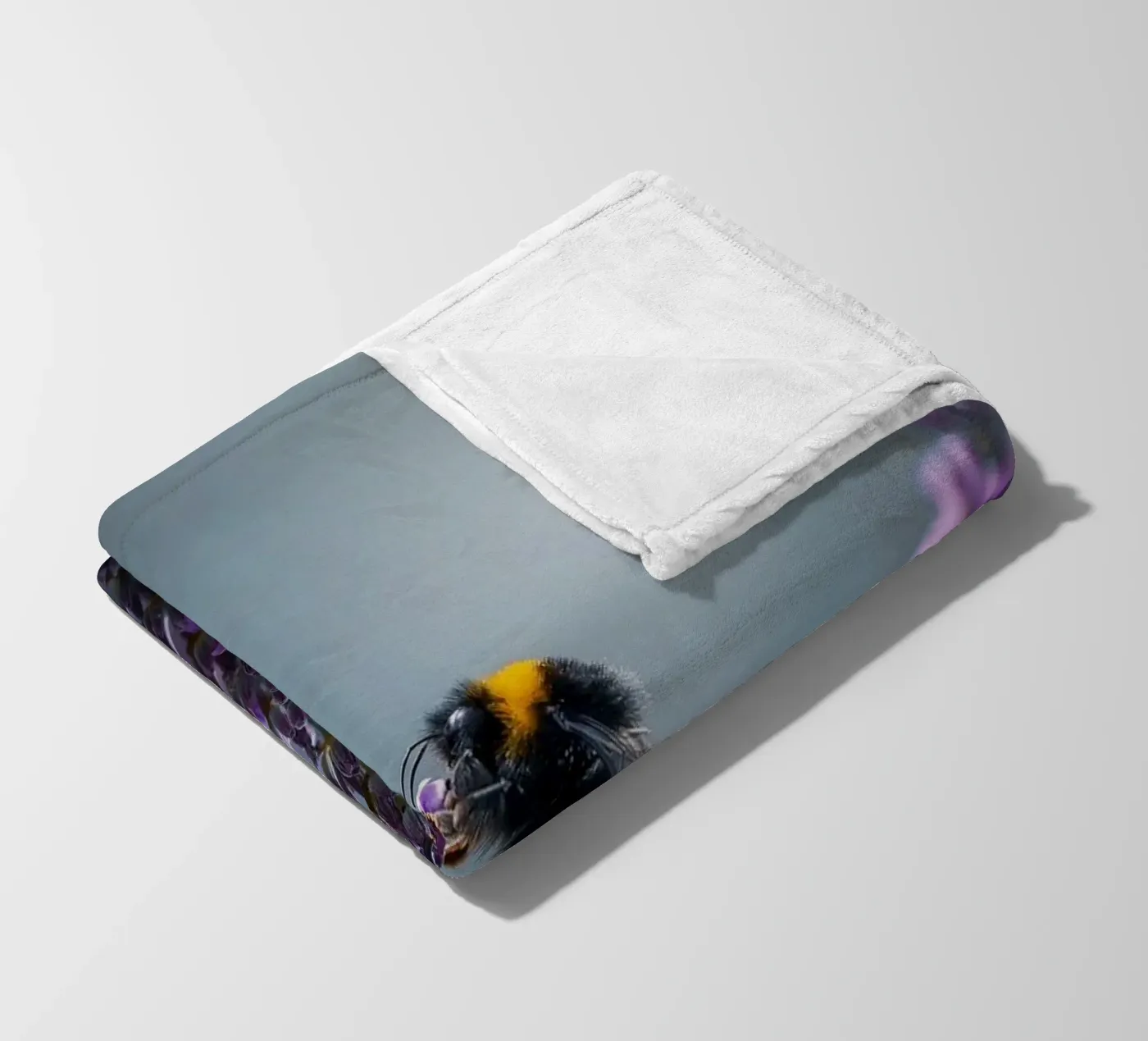 Hommel fleecedeken van Tom's Wildlife