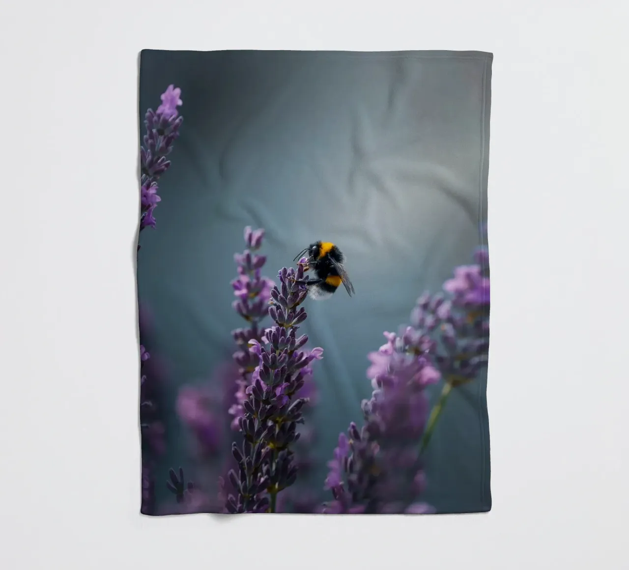 Bumblebee Fleecedecke von Tom's Wildlife