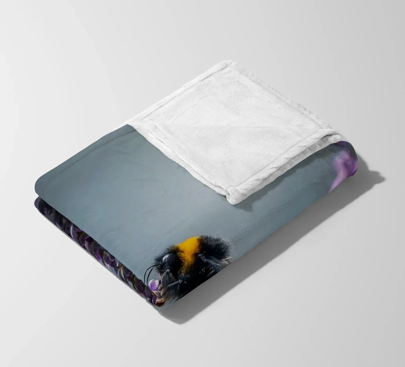 Hommel fleecedeken van Tom's Wildlife