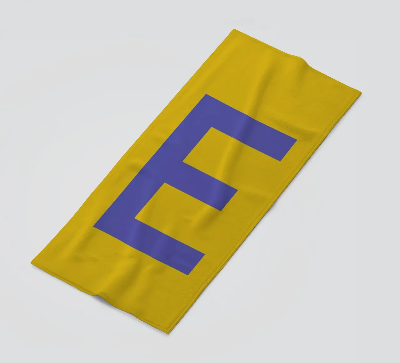 Yellow Letter E telo mare da Studio One