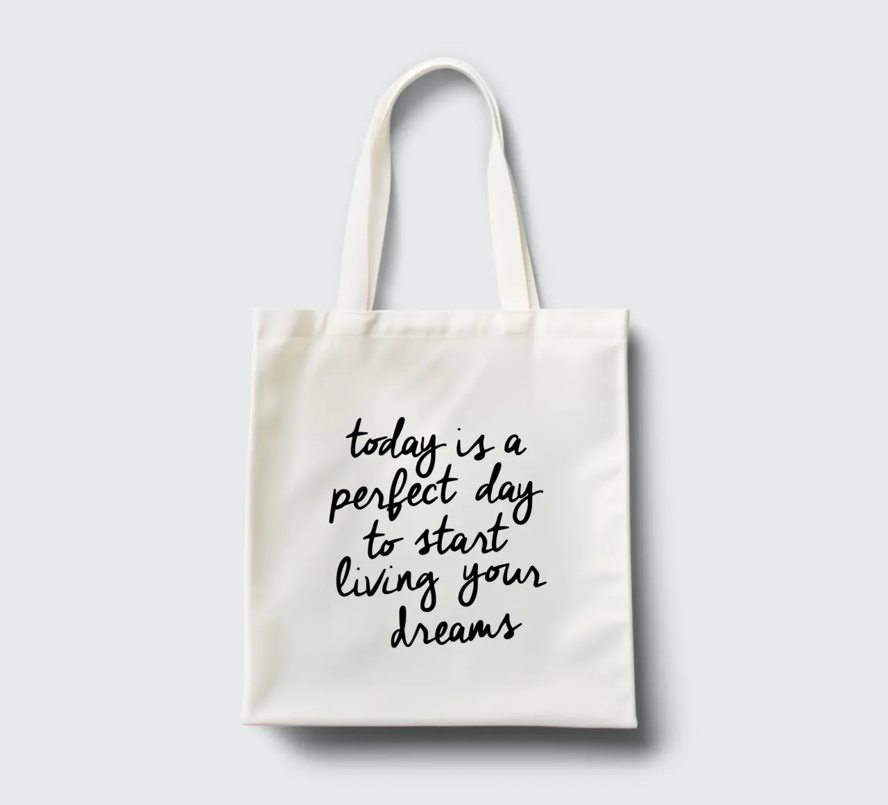 Oggi è un giorno perfetto per iniziare a vivere i propri sogni borsa in juta da THE MOTIVATED TYPE