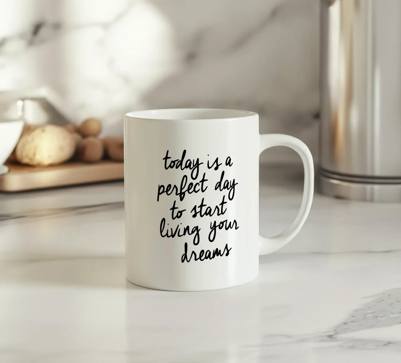Heute ist ein perfekter Tag, um deine Träume zu leben Keramik Tasse von THE MOTIVATED TYPE