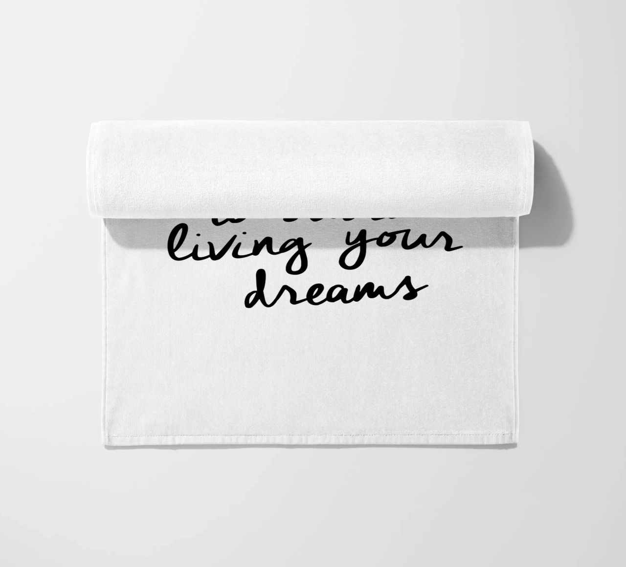Oggi è un giorno perfetto per iniziare a vivere i propri sogni telo mare da THE MOTIVATED TYPE