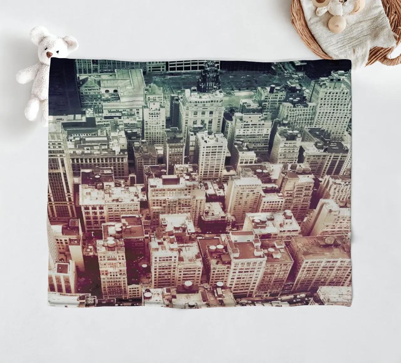 Manhattan's Buildings coperta in pile da JaySan Studio
