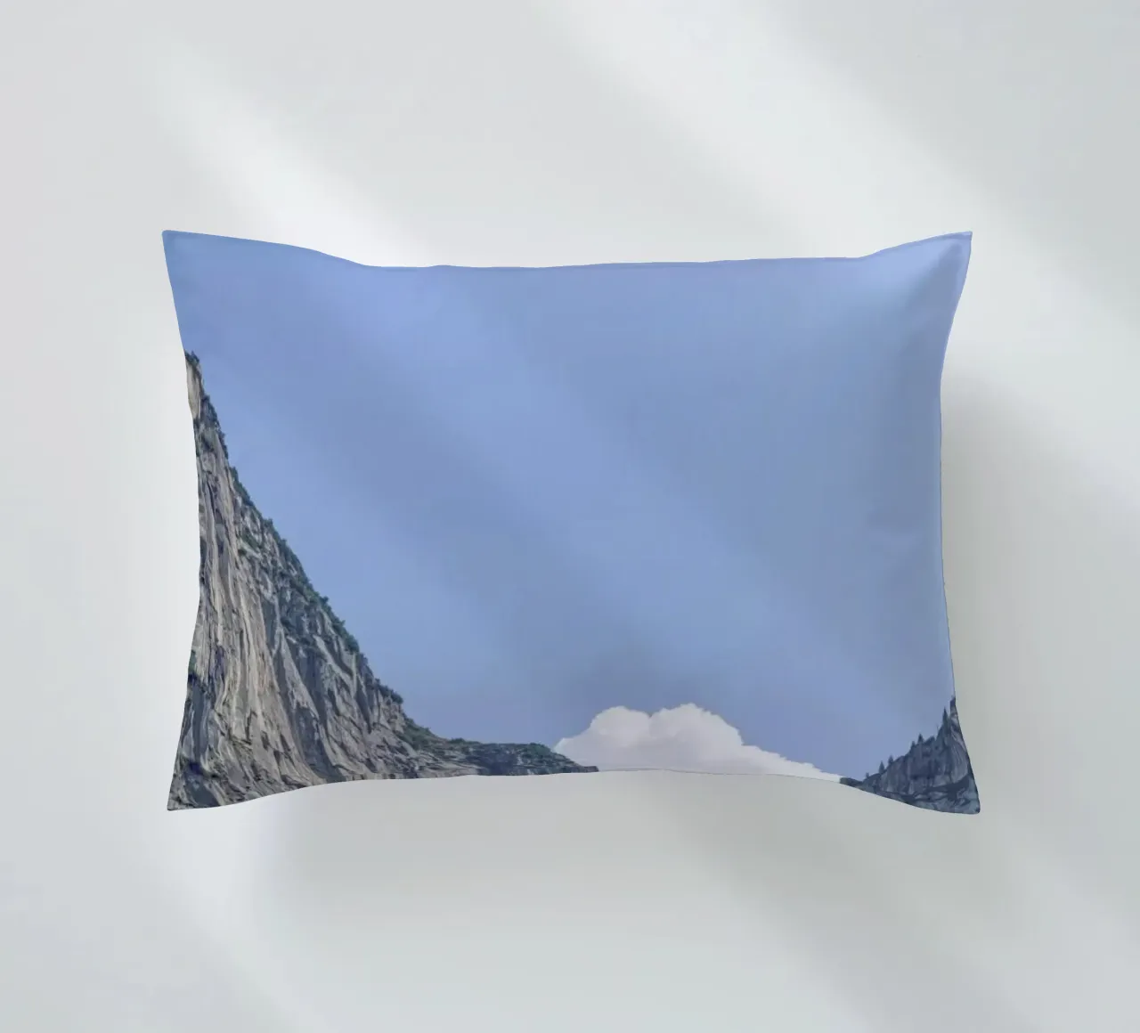 The White Cloud cuscino da Nur Mut