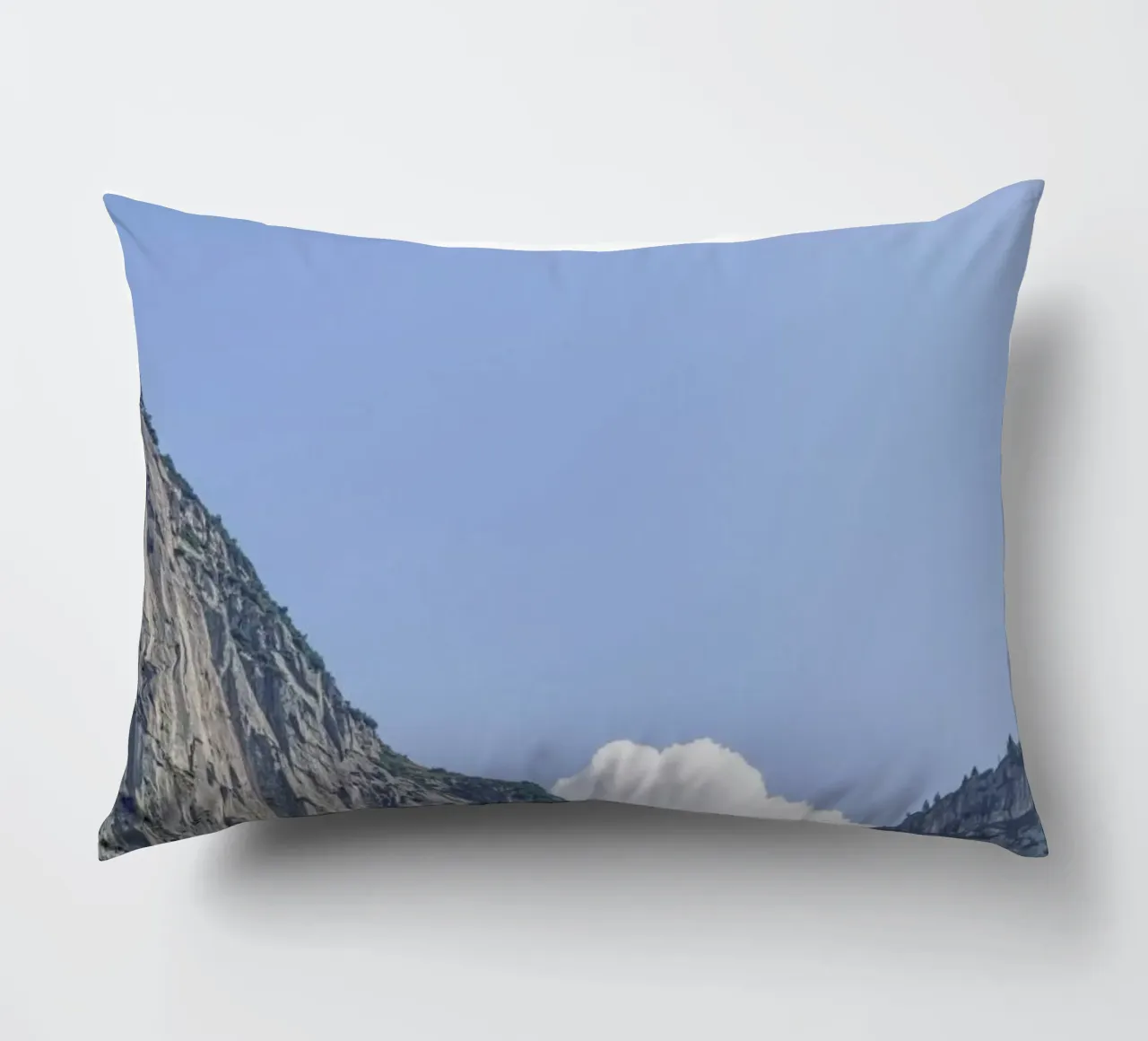 The White Cloud cuscino da Nur Mut