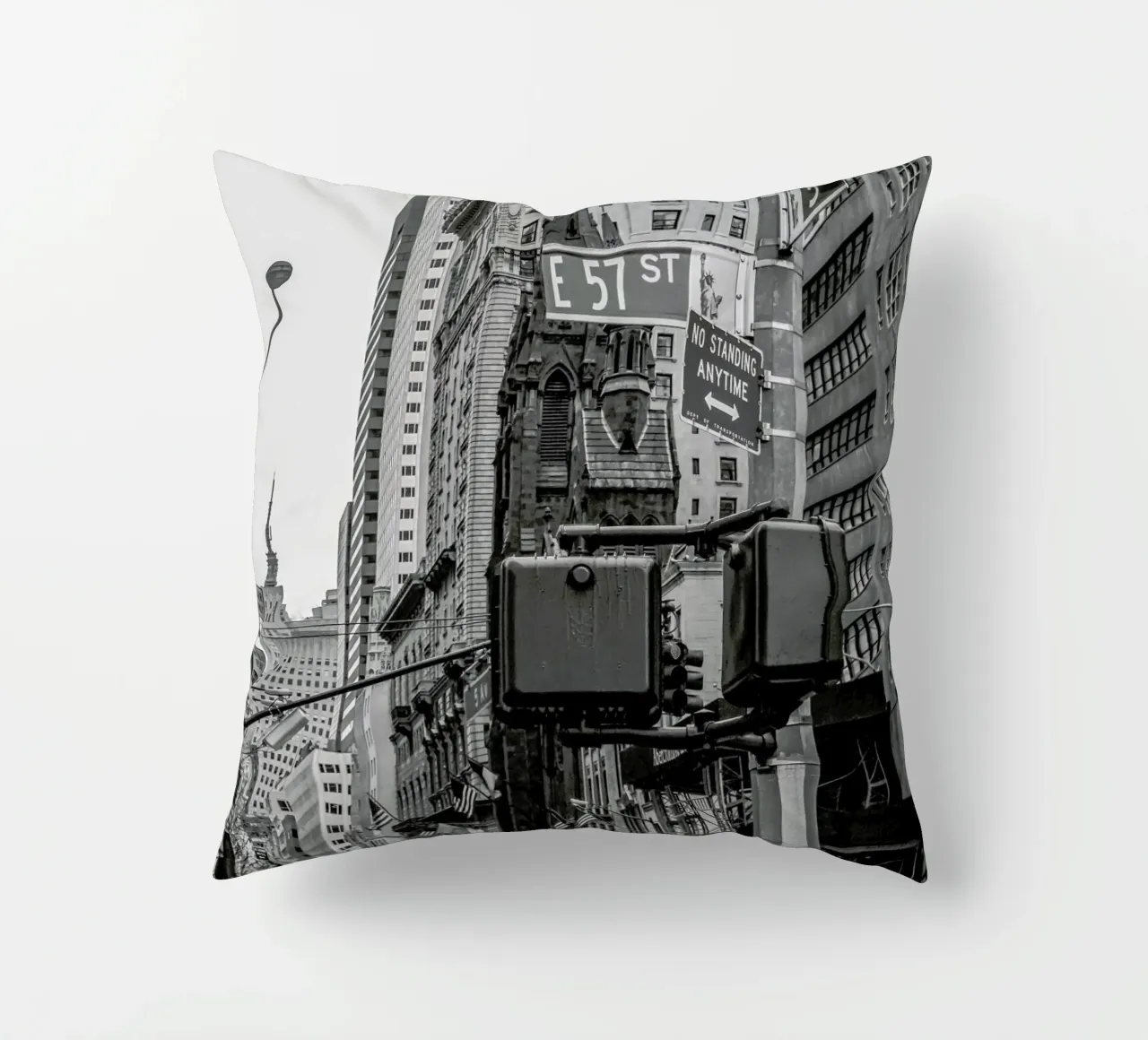 E 57a Strada cuscino da JaySan Studio