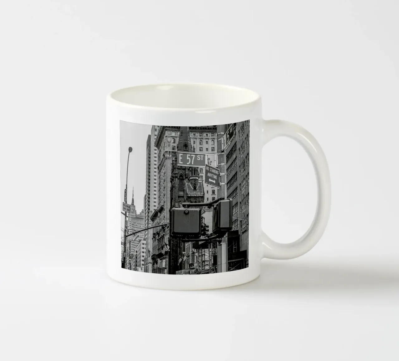 E 57th Street tazza in ceramica da JaySan Studio