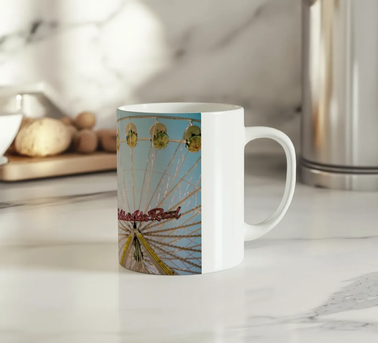Endless Summer tazza in ceramica da Alexandra Hellweg