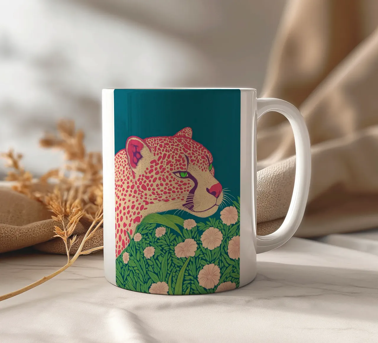Elegante fiore di primavera Leopardo rosa in una giungla di ciliegi in fiore tazza in ceramica da Kaji