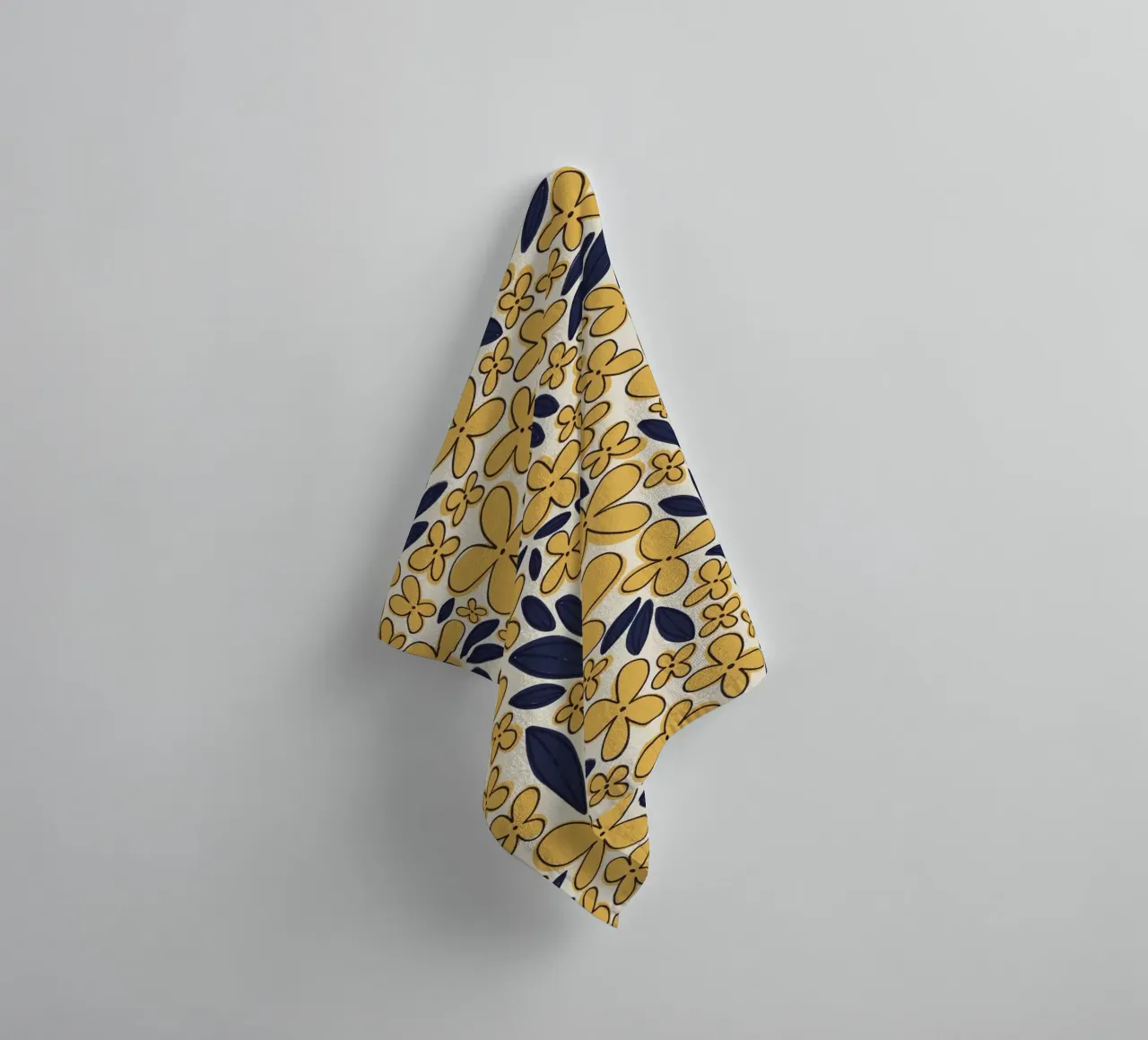 Motif de fleur à quatre feuilles / Jaune et bleu serviette de bain de Alisa Galitsyna