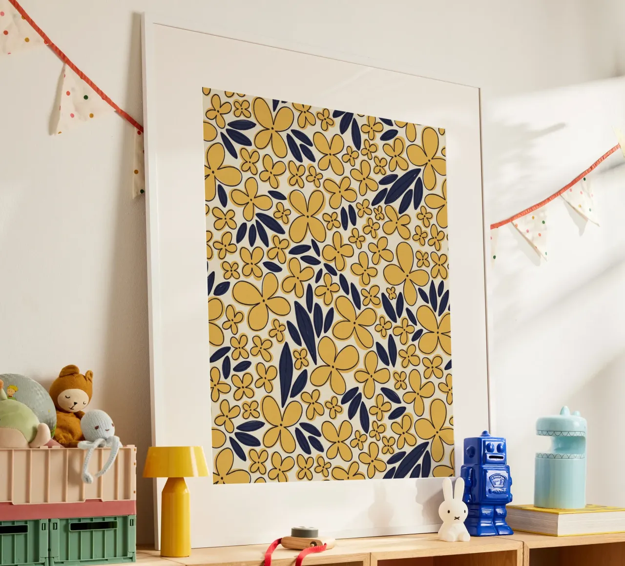 Motif de fleur à quatre feuilles / Jaune et bleu poster avec cadre en plastique de Alisa Galitsyna
