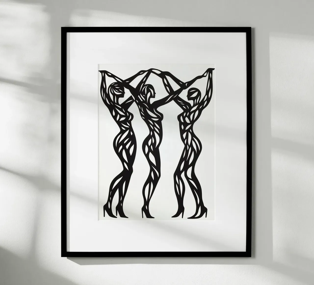 Trois femmes nues qui dansent | Style de linogravure poster de Autofocus