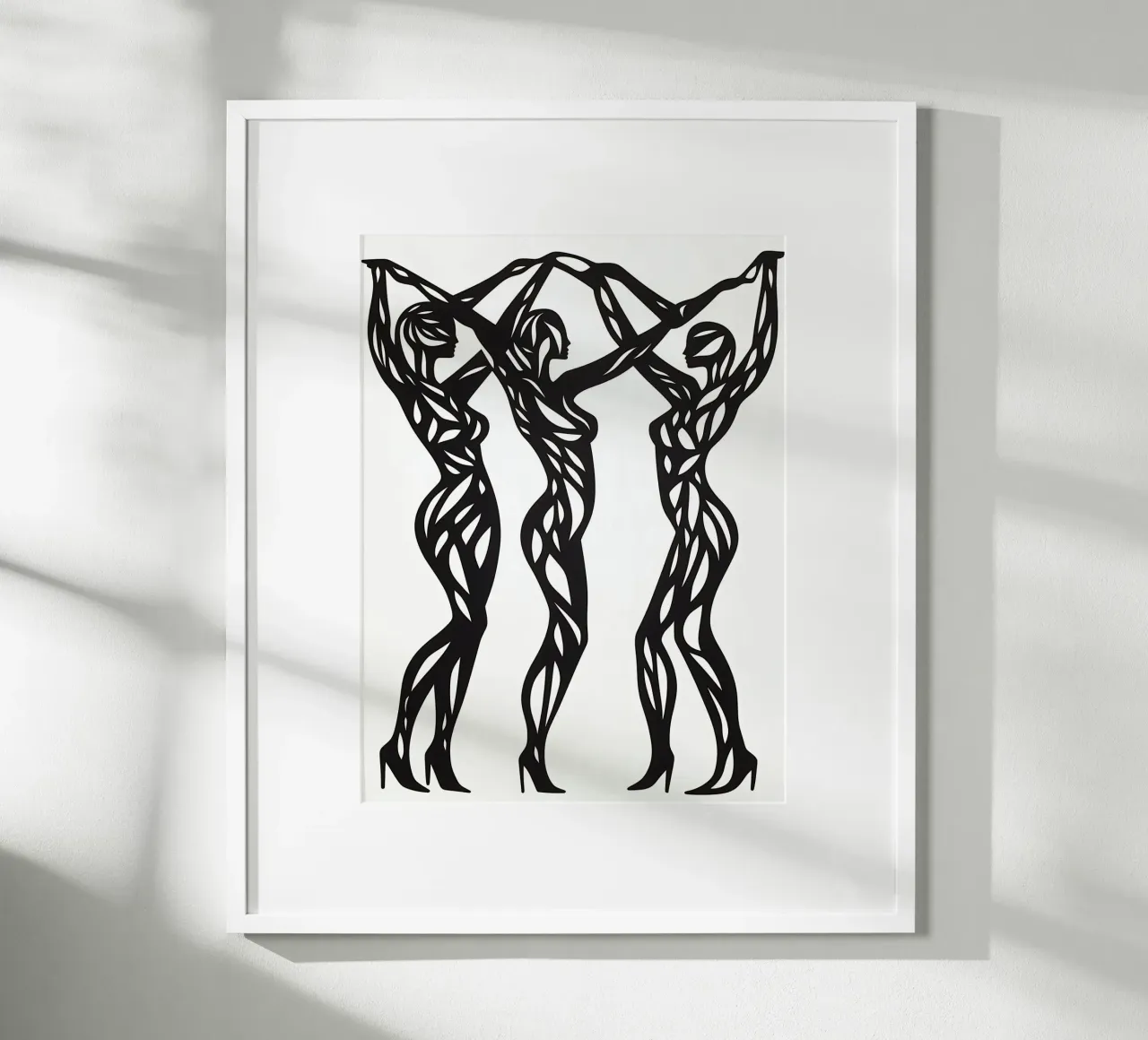 Trois femmes nues qui dansent | Style de linogravure poster de Autofocus
