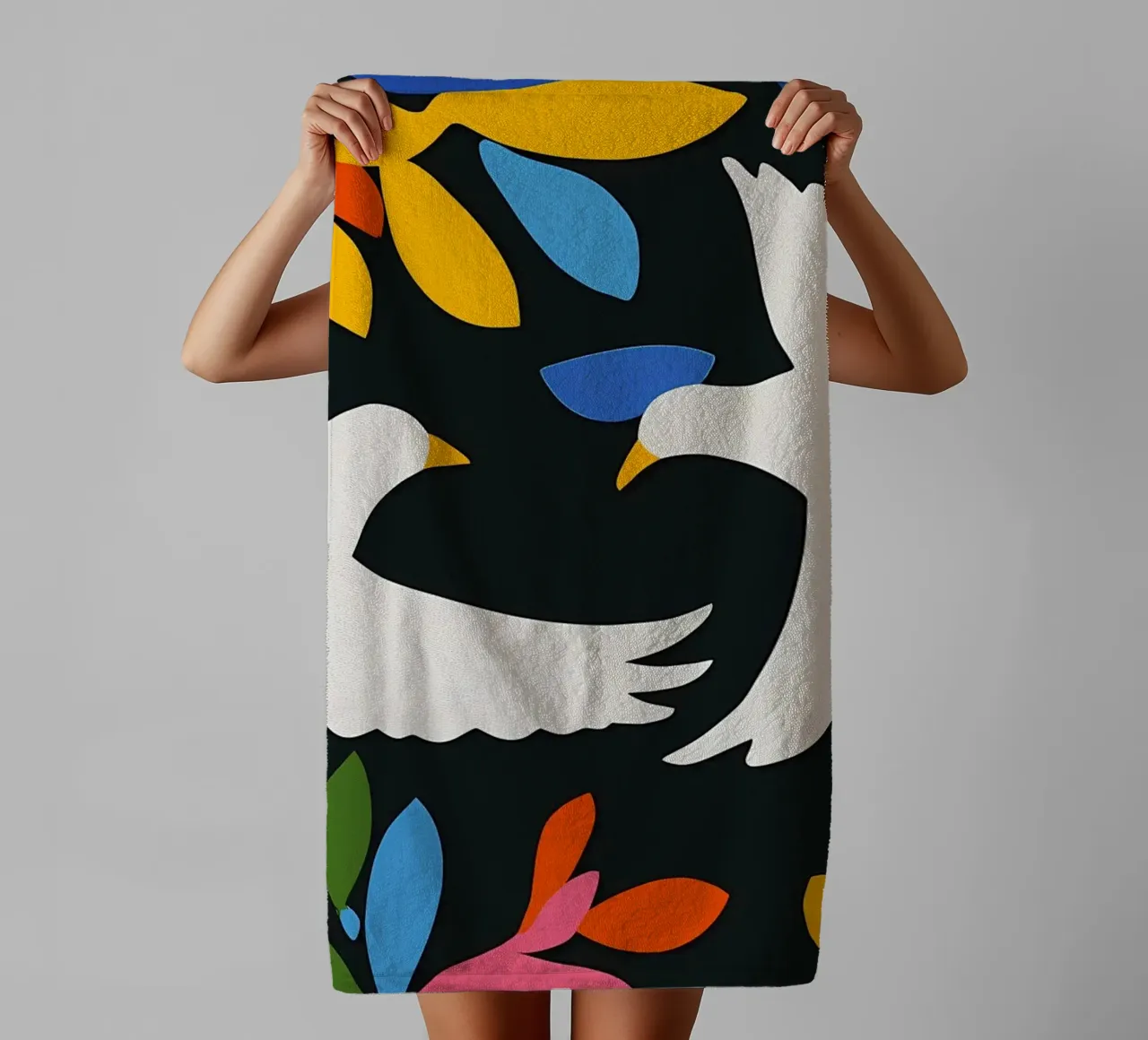 Minimal Deux colombes blanches en vol serviette de bain de Karraker