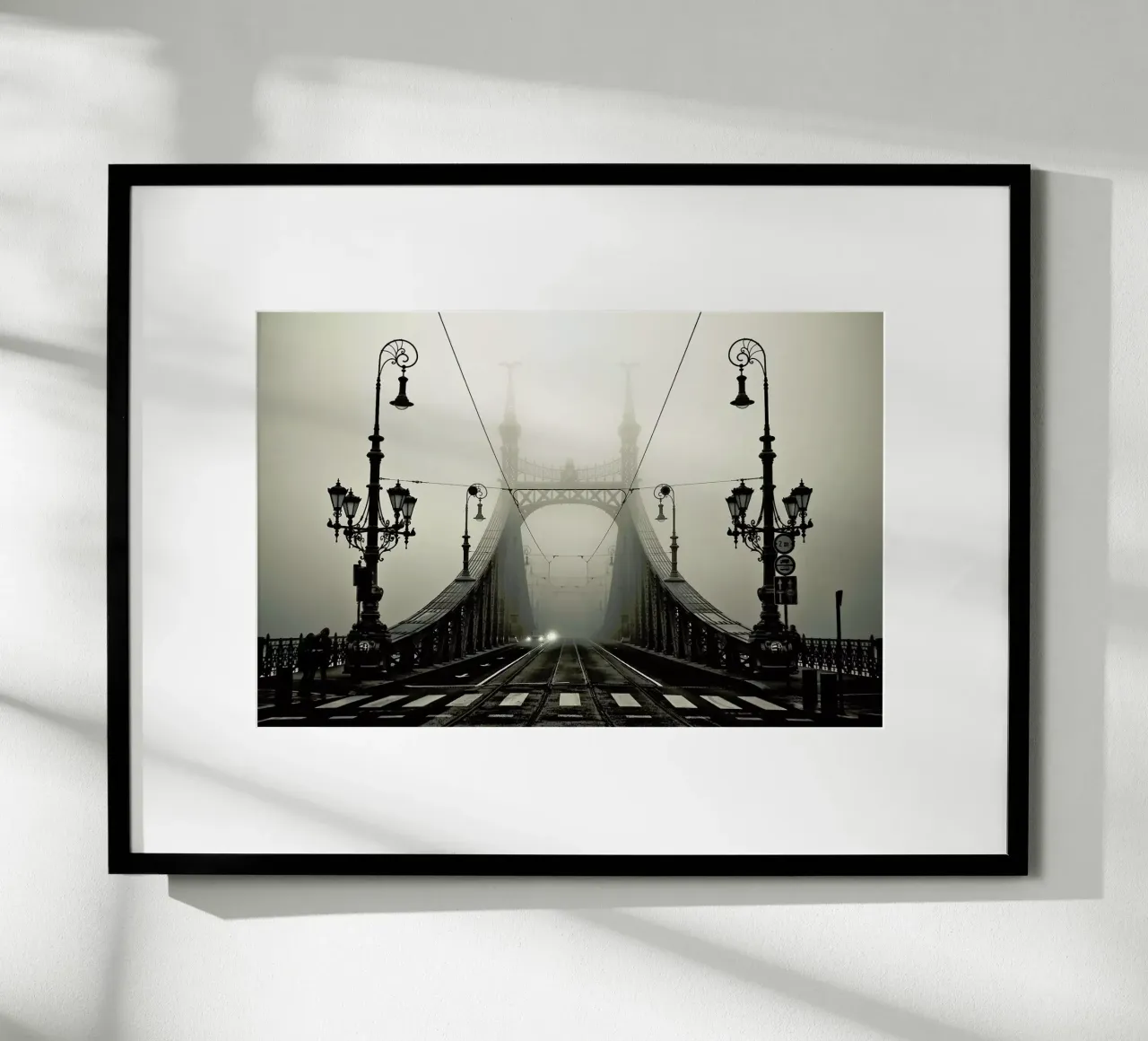 The Bridge - Armin Marten poster con telaio in plastica da Pictufy