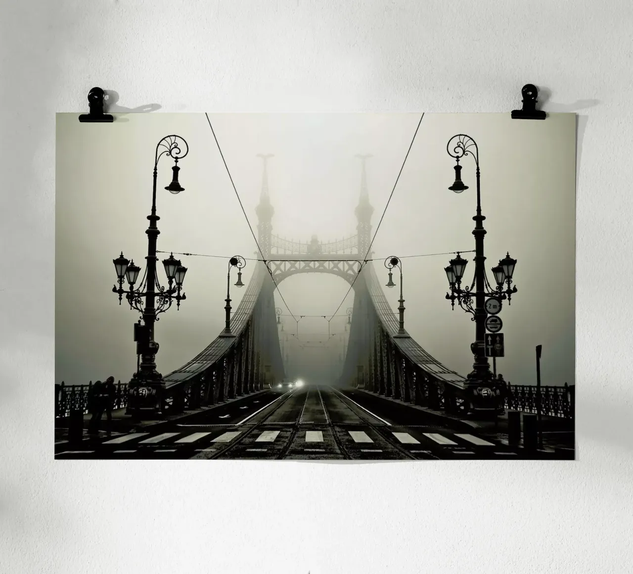 The Bridge - Armin Marten poster con telaio in plastica da Pictufy