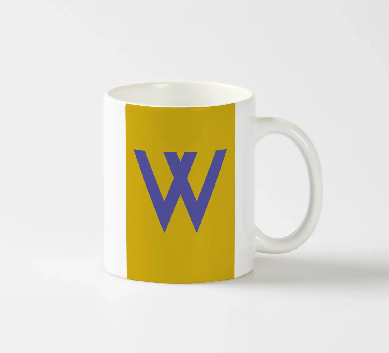 Yellow Letter W tazza in ceramica da Studio One