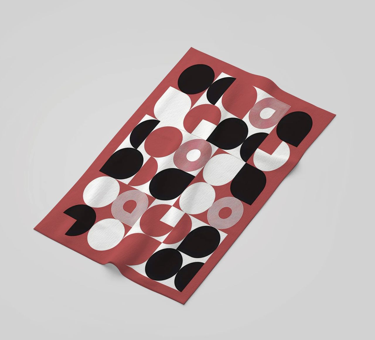 Motivo Bauhaus rosso nero 2 telo mare da Karraker