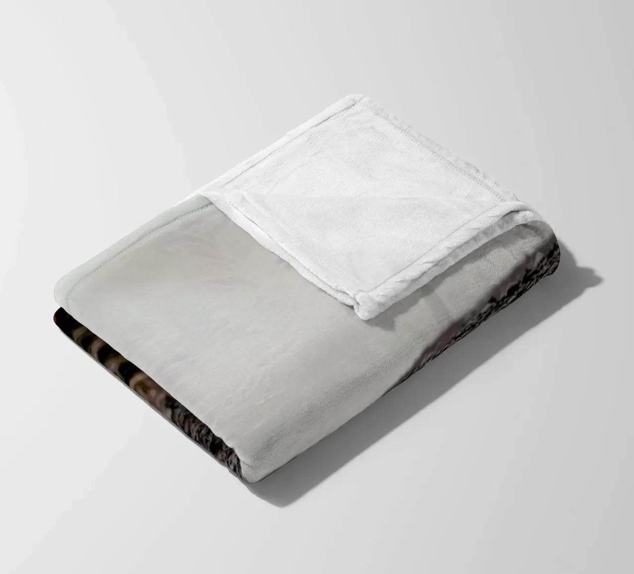 Hiding ground coperta in pile da Nur Mut