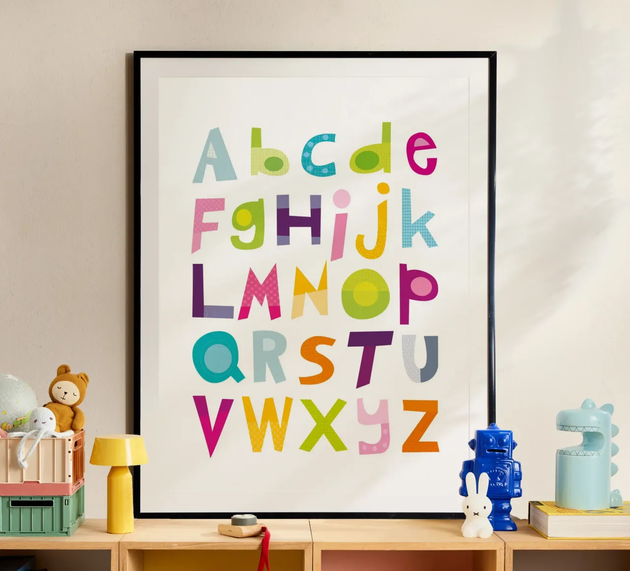 Alfabeto colorato poster con telaio in legno da JaySan Studio