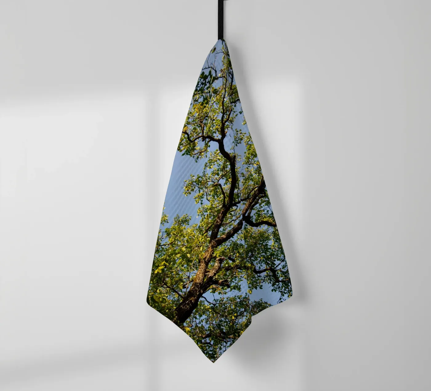 tree Geschirrtuch von lookingforstardust