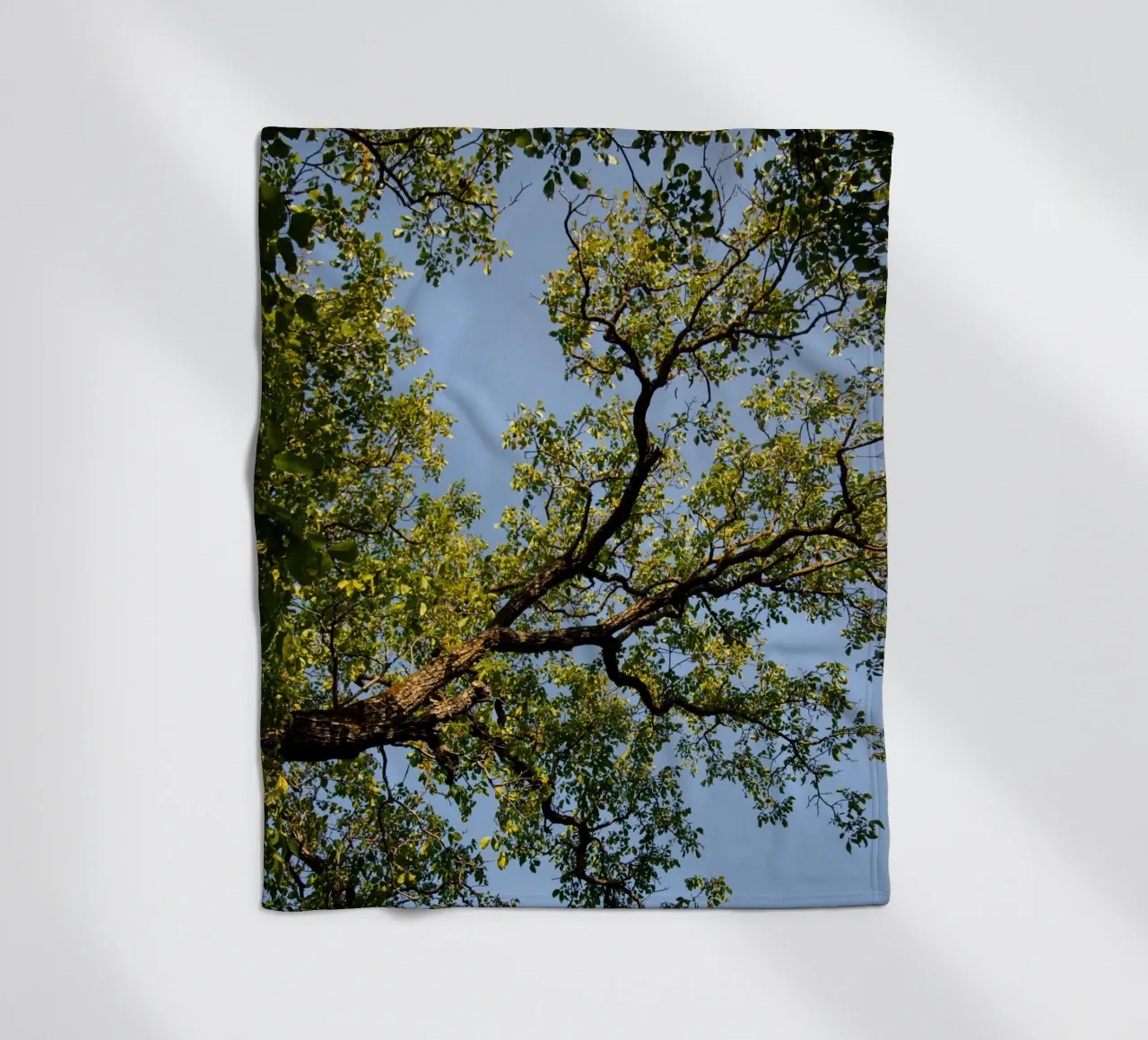 tree Fleecedecke von lookingforstardust