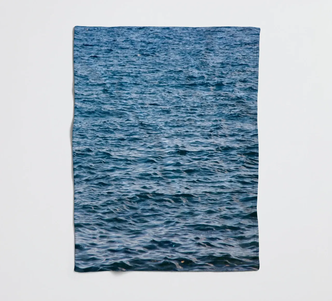 waves Fleecedecke von lookingforstardust