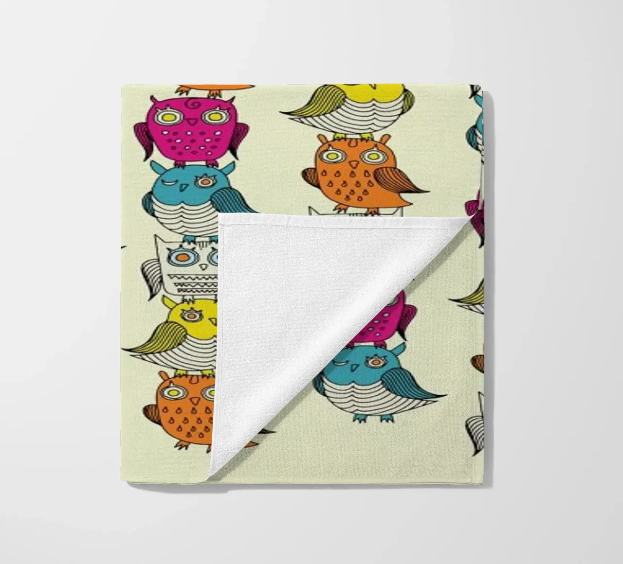 Owls Strandtuch von a Love Supreme