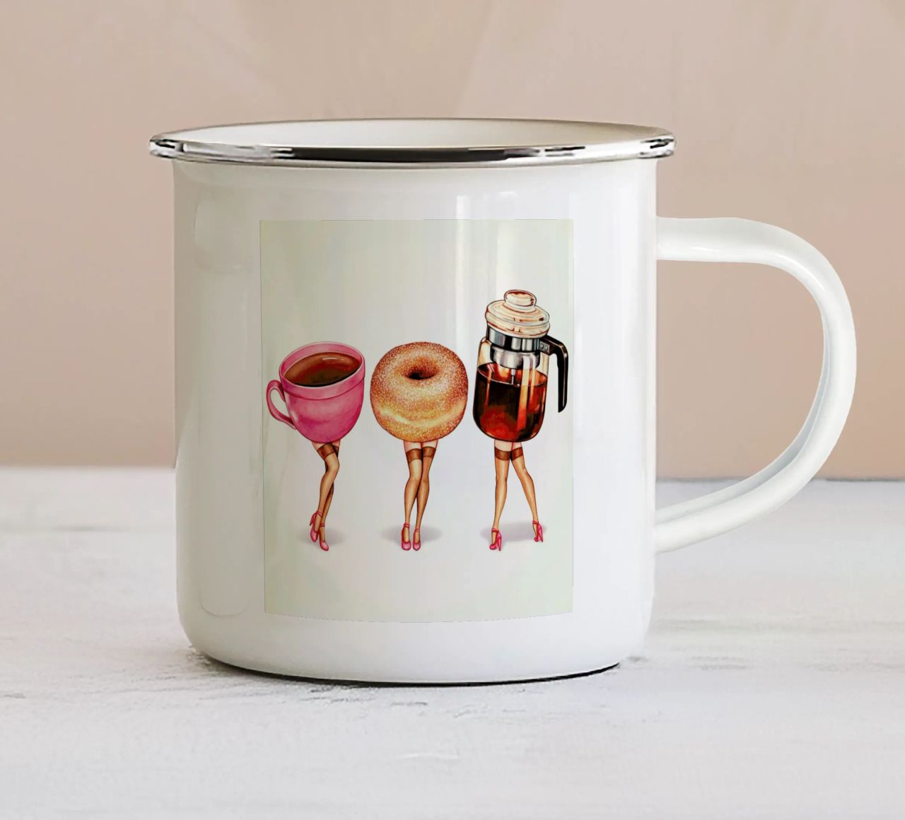 Coffee Girls tazza in smalto da Kelly Gilleran