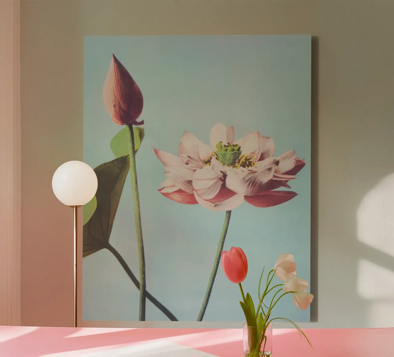 Beautiful photomechanical Lotus Flower tela con Cornice a cassetta da Second Canvas