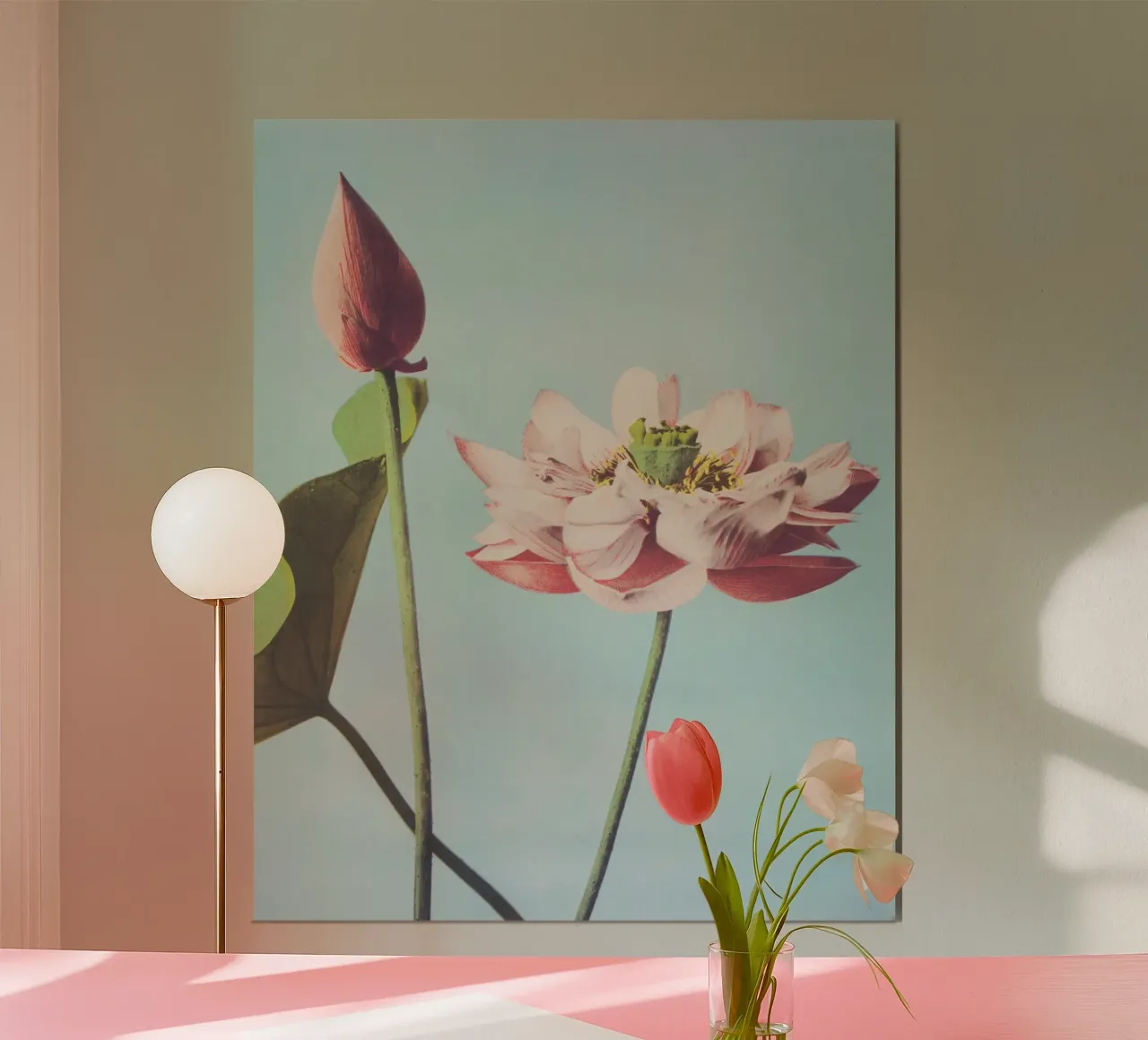 Beautiful photomechanical Lotus Flower poster con telaio in legno da Second Canvas