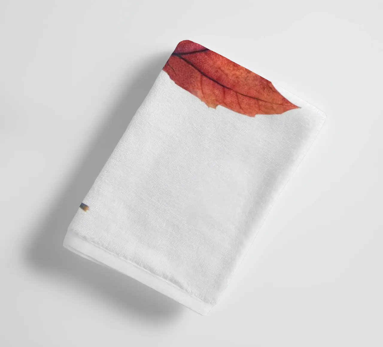 Oak leaf towel by Teresa André