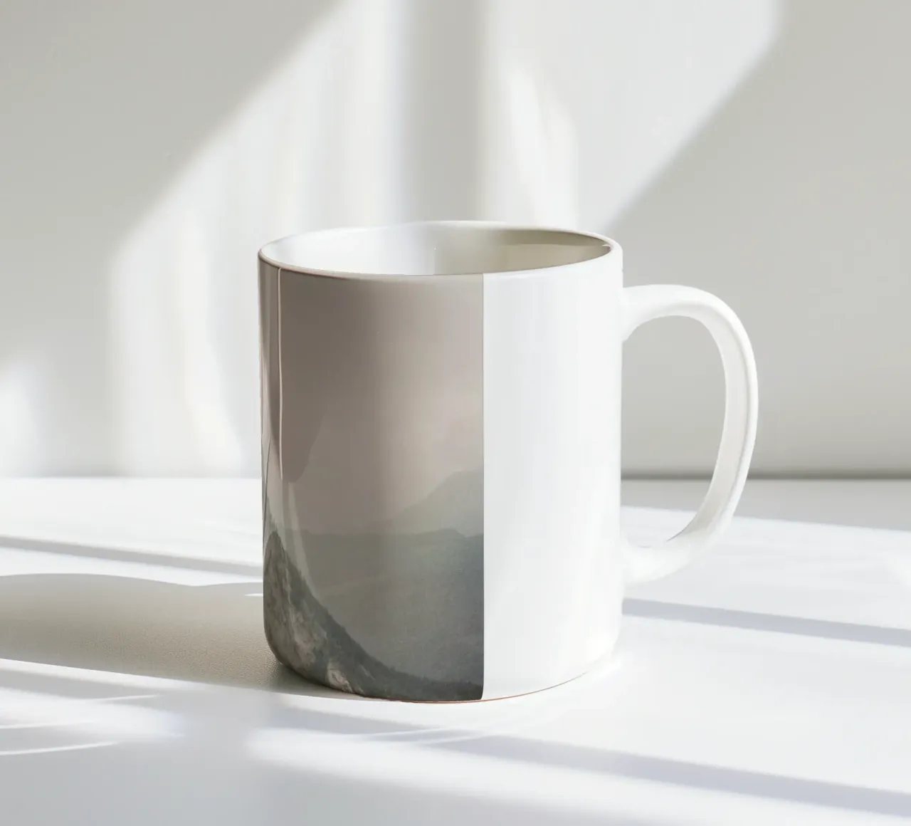 Breathe tazza in ceramica da Alexandra Hellweg