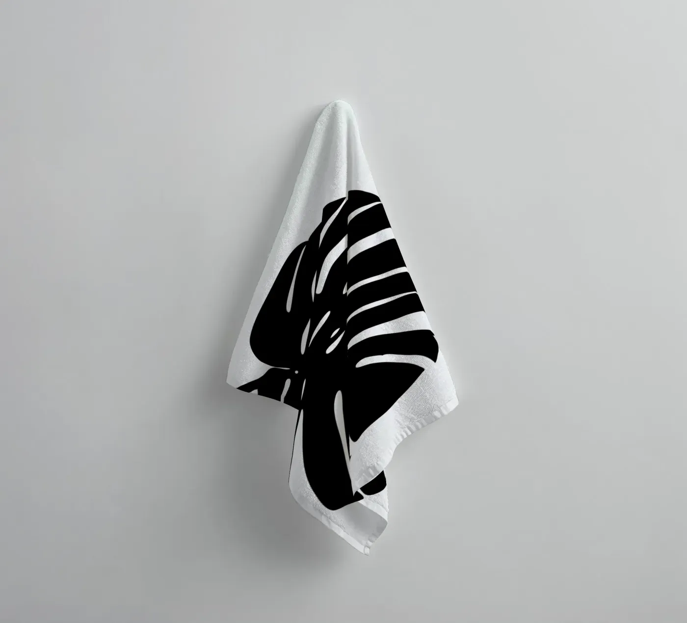 Monstera Leaf badhanddoek van Oh Darling