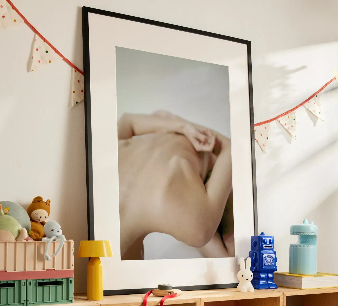 Body Studies Square poster con telaio in plastica da Chris Abatzis
