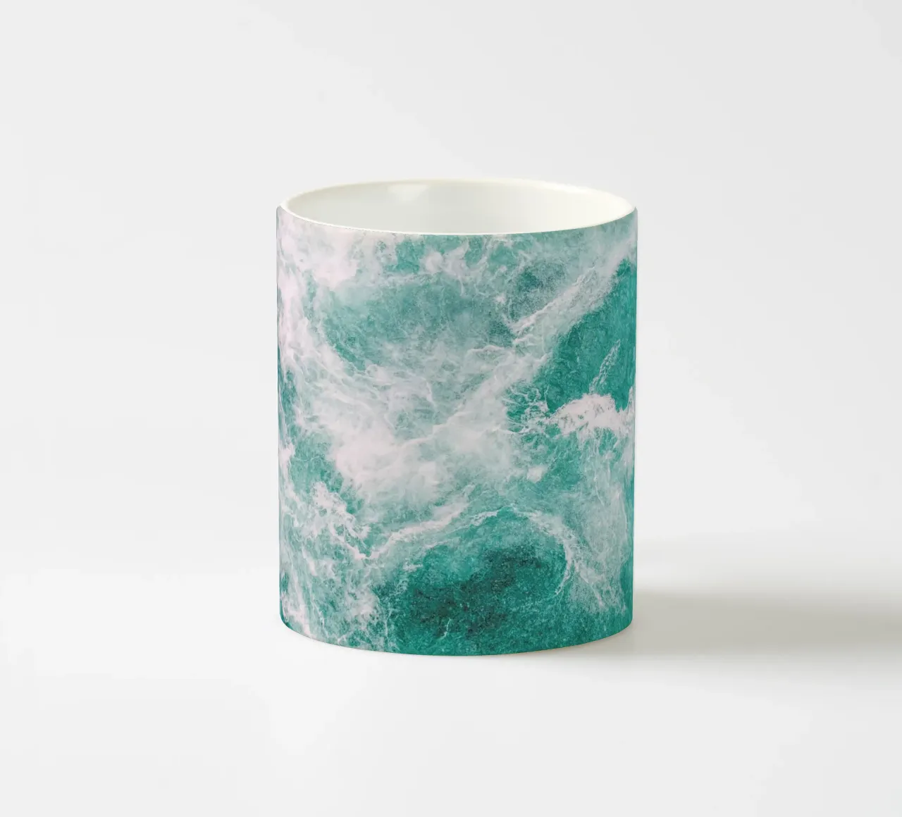 Whitewater 2 tazza in ceramica da Nur Mut