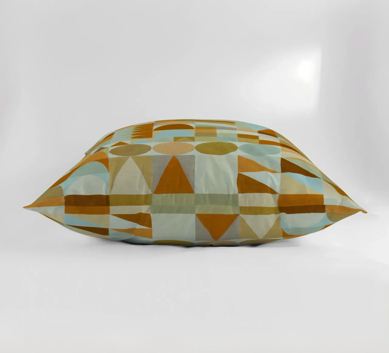 Forme geometriche e colori #2 cuscino da Alisa Galitsyna